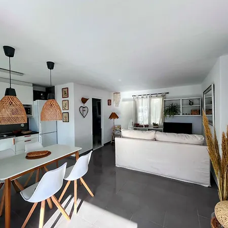 * Ideale Famille-plage, Activites, Commerces 度假居 *