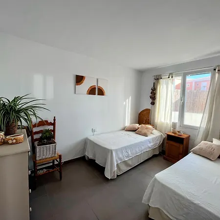 * Ideale Famille-plage, Activites, Commerces Holiday home Punta Prima (Menorca)